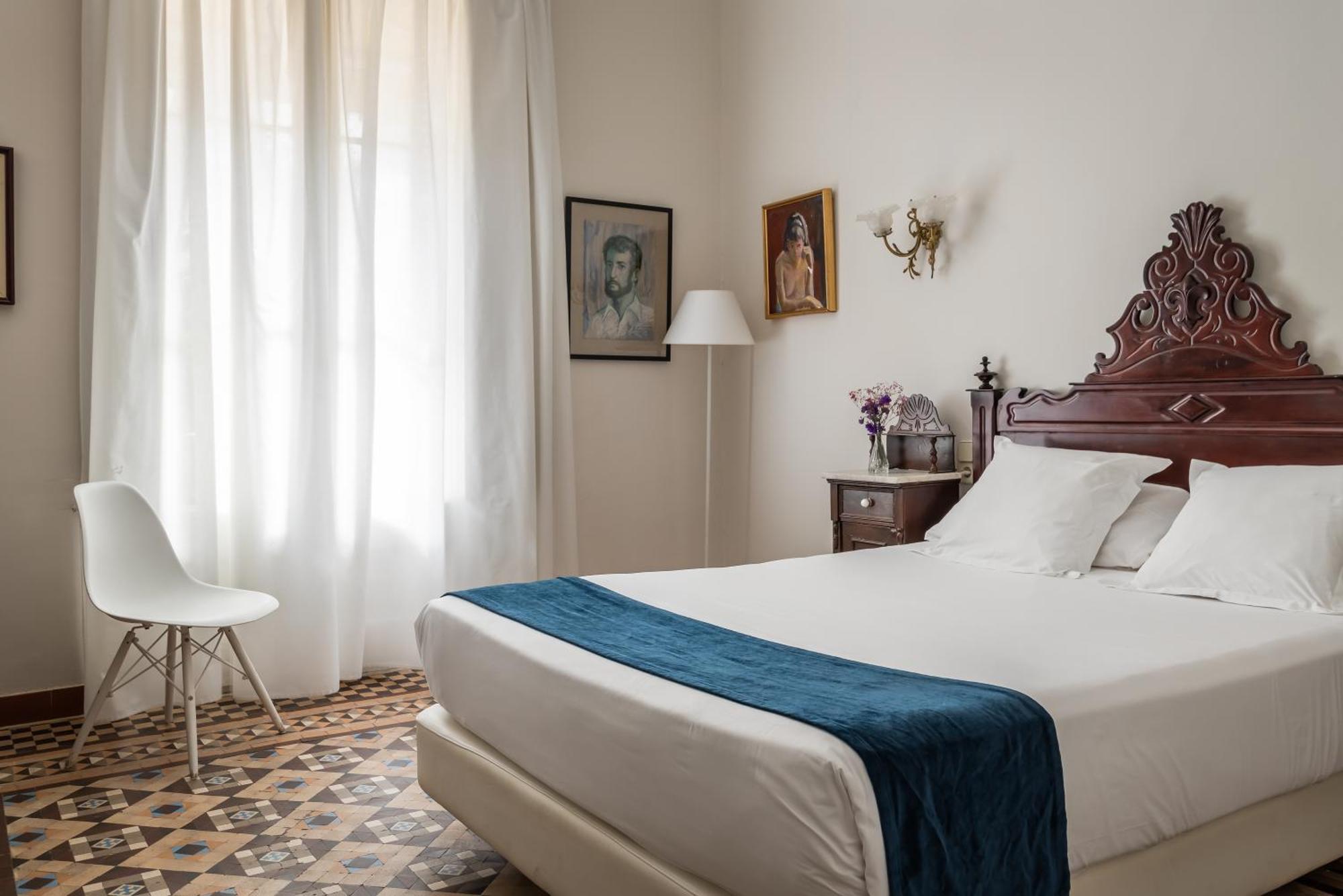 Hotel Medium Renaixenca Сиджес Номер фото